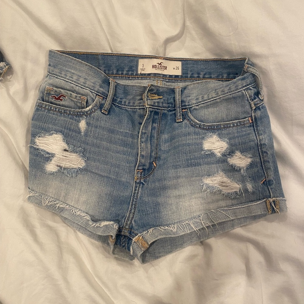 Hollister Jean shorts size 26 light wash
